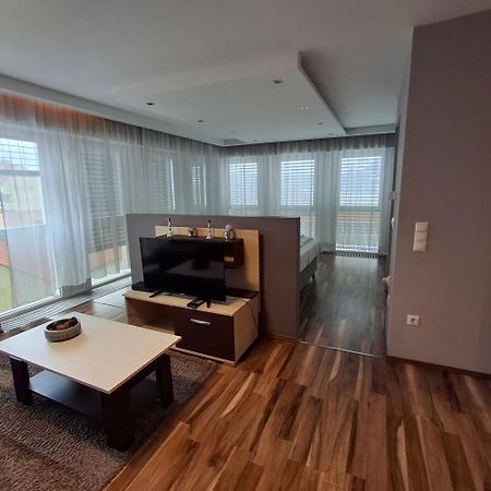 Unicorniselit Apartmanok Eğri Dış mekan fotoğraf